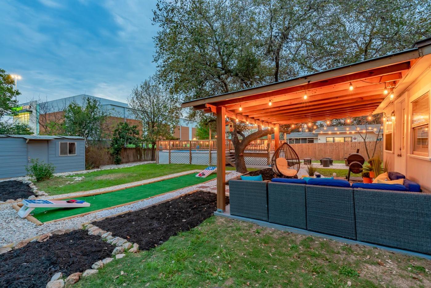 Texas Vacation Home, Game & Pool By Sixflags Hébergement de vacances *