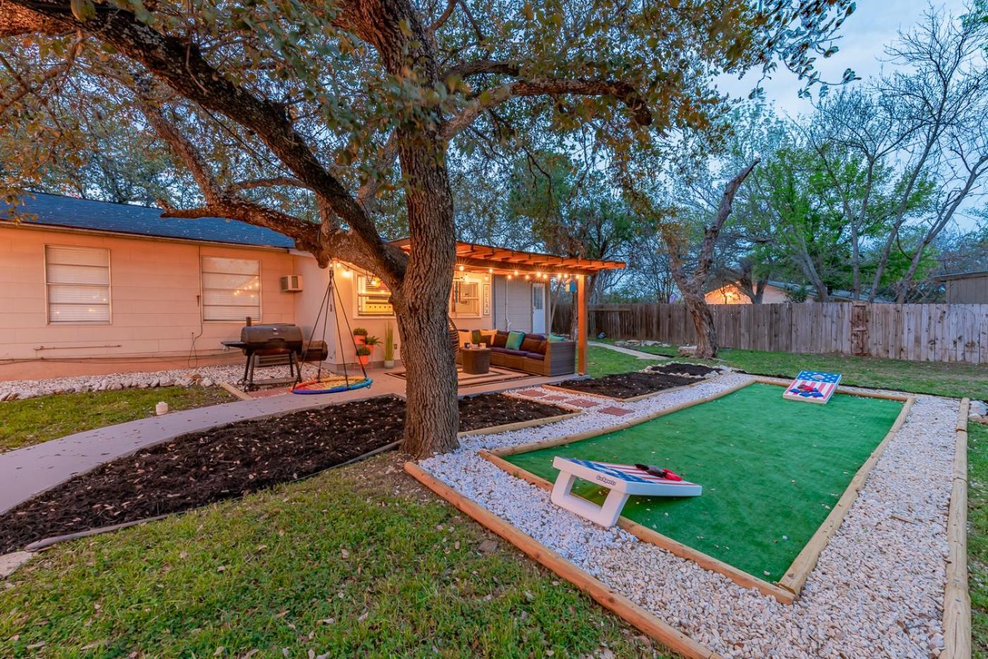Texas Vacation Home, Game & Pool By Sixflags Hébergement de vacances *