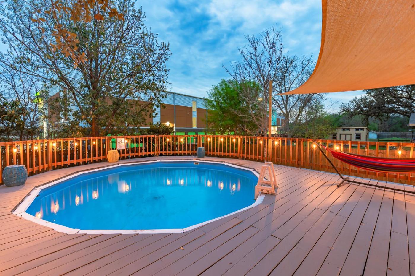 Texas Vacation Home, Game & Pool By Sixflags Hébergement de vacances