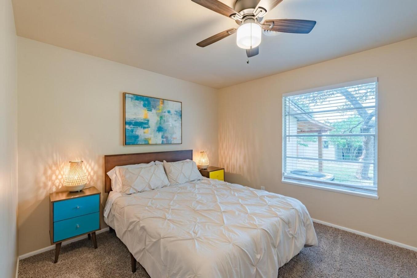 Texas Vacation Home, Game & Pool By Sixflags Hébergement de vacances *
