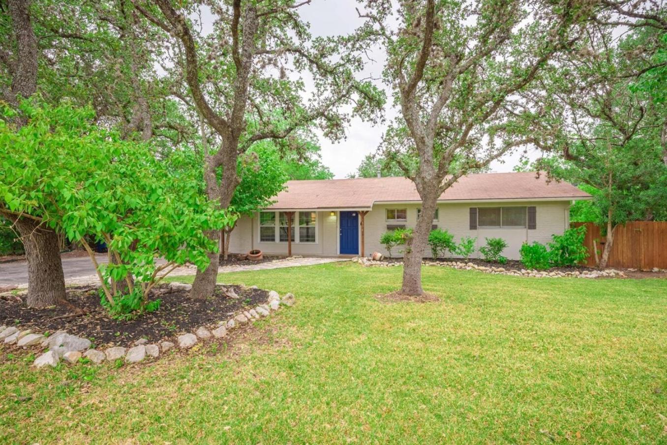 Texas Vacation Home, Game & Pool By Sixflags Hébergement de vacances San Antonio