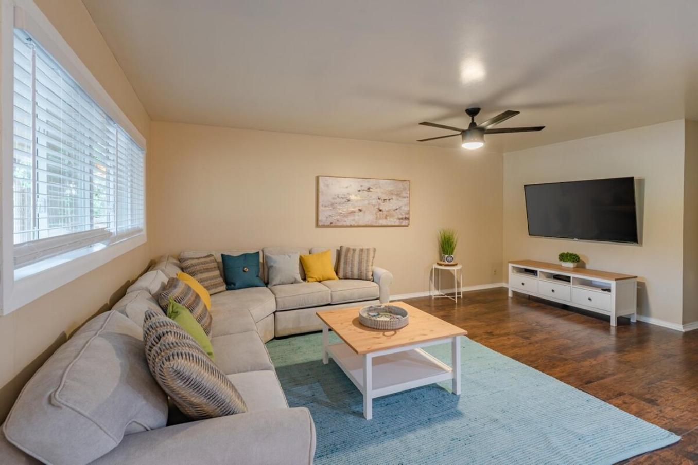 Texas Vacation Home, Game & Pool By Sixflags Сasa de vacaciones San Antonio